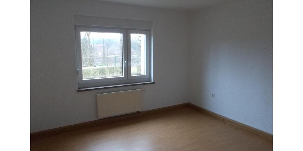 Erdgeschoßwohnung Bad Lobenstein - 4 Zimmer, 75 m&sup2;, 540&euro; | Angebot:23877124