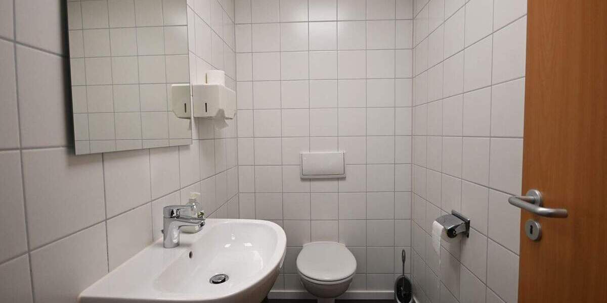 Gewerbeobjekt Berg bei Neumarkt in der Oberpfalz / Loderbach Loderbach - 2.800&euro; | Angebot:25663170