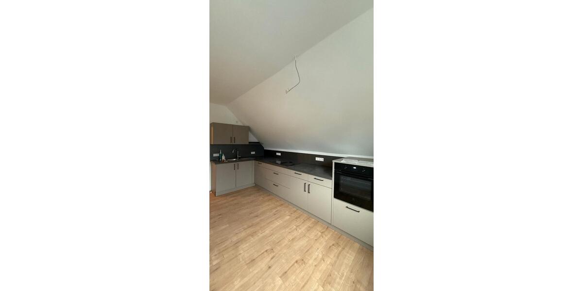 Dachgeschoßwohnung Schmallenberg - 3 Zimmer, 81 m&sup2;, 720&euro; | Angebot:26354375