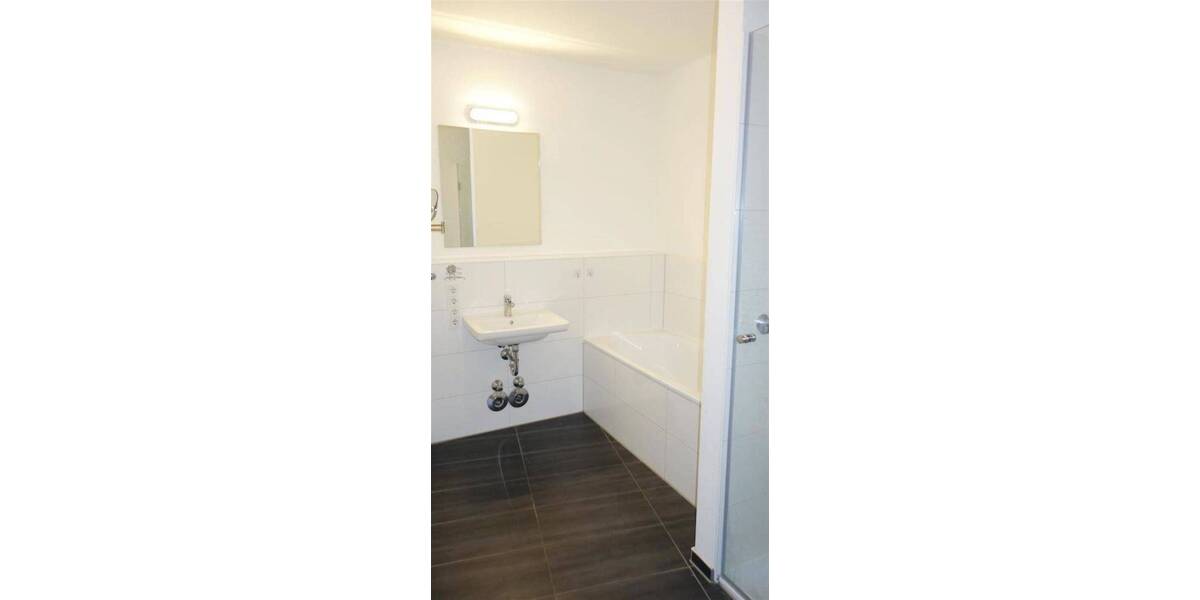 Etagenwohnung Mönchengladbach Stadtmitte - 4 Zimmer, 113 m&sup2;, 1.499&euro; | Angebot:26545278