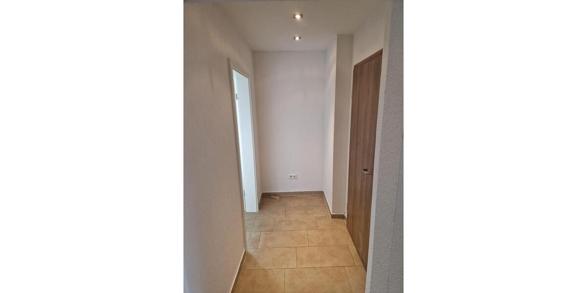 Dachgeschoßwohnung Duisburg Rheinhausen - 2 Zimmer, 45 m&sup2;, 360&euro; | Angebot:26689646