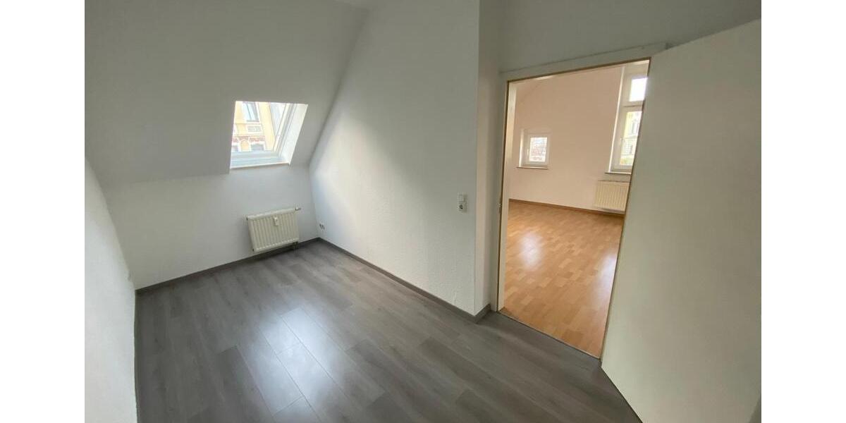 Dachgeschoßwohnung Oschersleben (Bode) - 2 Zimmer, 55 m&sup2;, 358&euro; | Angebot:26199621