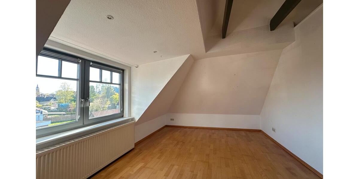 Dachgeschoßwohnung Jever - 3 Zimmer, 63 m&sup2;, 520&euro; | Angebot:26368157