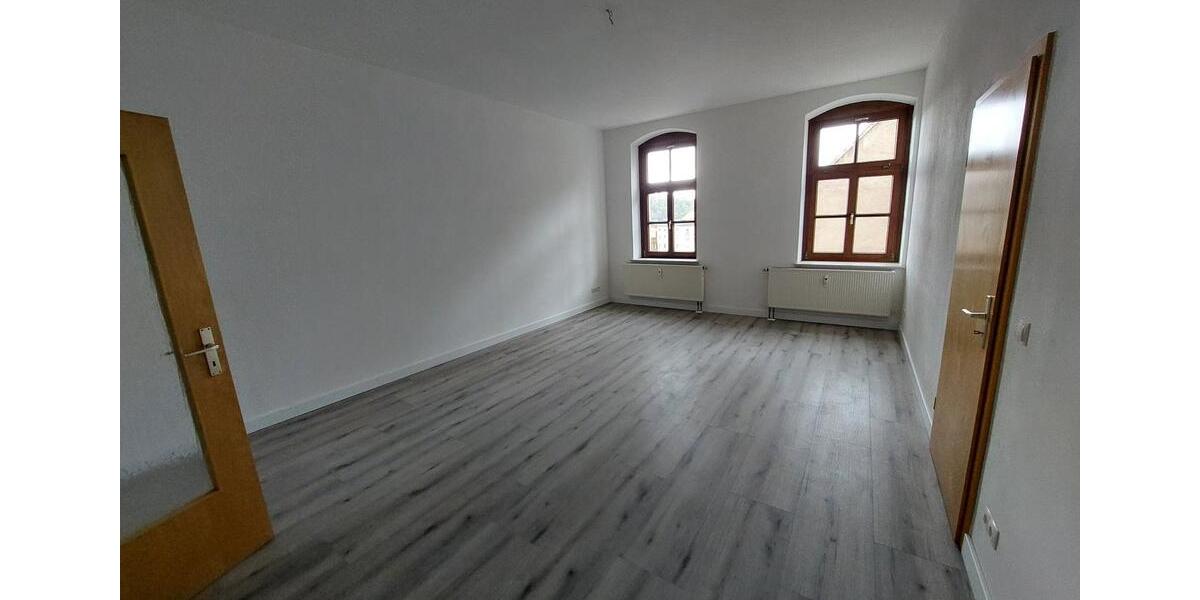 Etagenwohnung Roßwein - 3 Zimmer, 83 m&sup2;, 458&euro; | Angebot:23333830