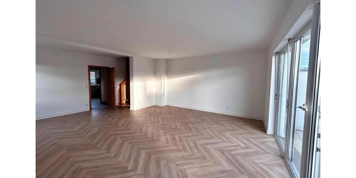 Doppelhaushälfte Hameln Kernstadt - 4 Zimmer, 130 m&sup2;, 1.599&euro; | Angebot:25027443