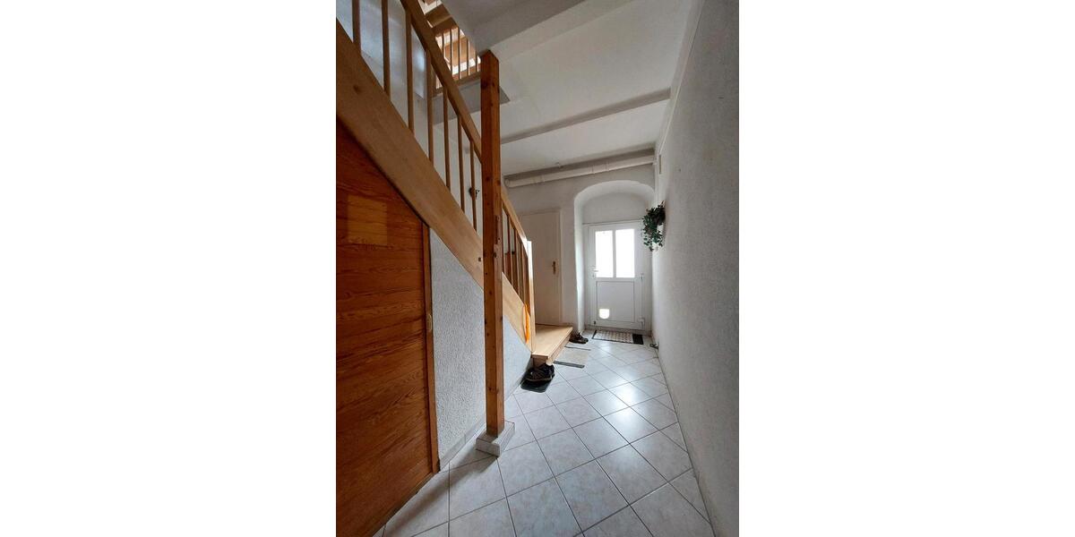 Etagenwohnung Roßwein - 2 Zimmer, 60 m&sup2;, 340&euro; | Angebot:24347943