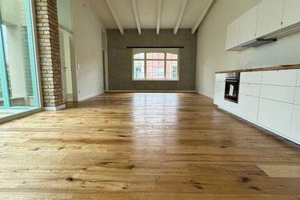 WE13 Einzigartige und helle DG-Wohnung im Herzen vonLuckenwalde 4 zimmer