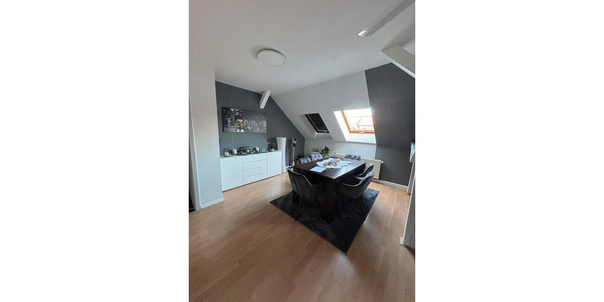 Dachgeschoßwohnung Stendal - 2 Zimmer, 64 m&sup2;, 600&euro; | Angebot:26037455