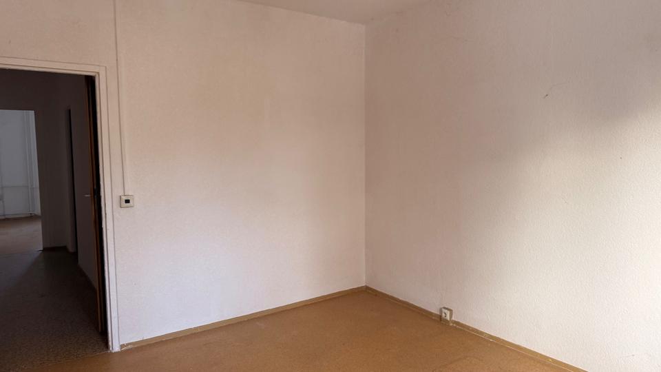 Biete eine 2 Raumwohnung im Erdgeschoss 2 zimmer