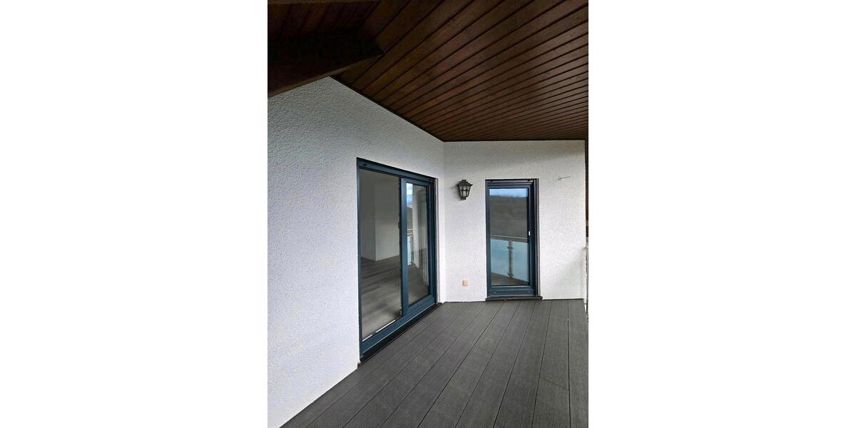Dachgeschoßwohnung Radevormwald - 3 Zimmer, 76 m&sup2;, 1.100&euro; | Angebot:26506469