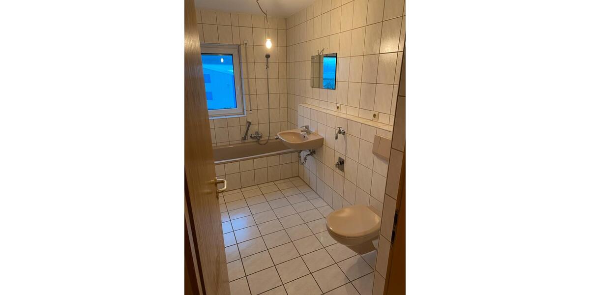 Etagenwohnung Mosbach - 3 Zimmer, 77 m&sup2;, 843&euro; | Angebot:24857829