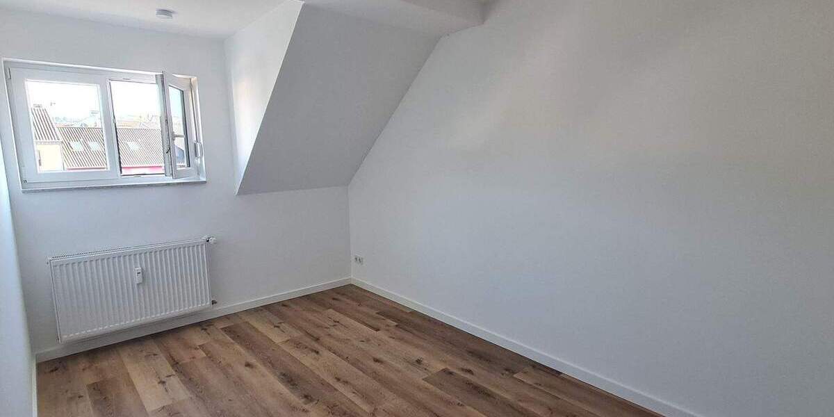 Etagenwohnung Püttlingen Berg - 3 Zimmer, 72 m&sup2;, 640&euro; | Angebot:26201801