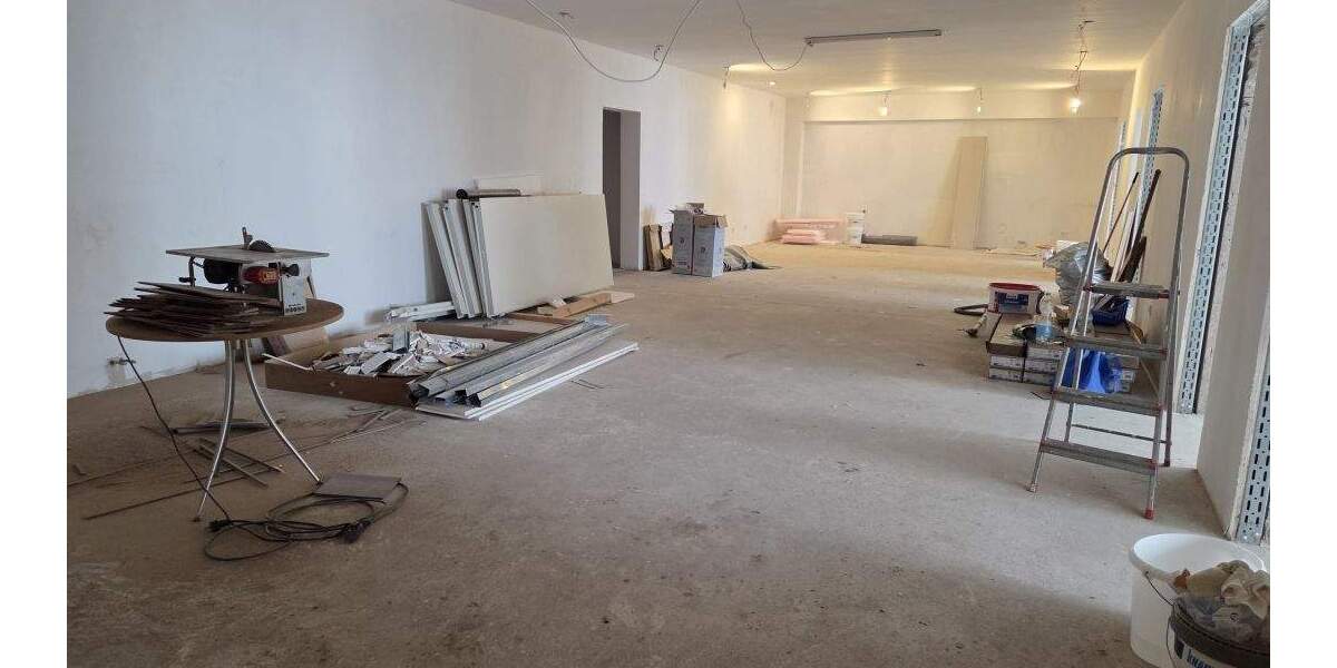 Gewerbeobjekt Eisenach - 7 Zimmer, 272 m&sup2;, 1.905&euro; | Angebot:24905826