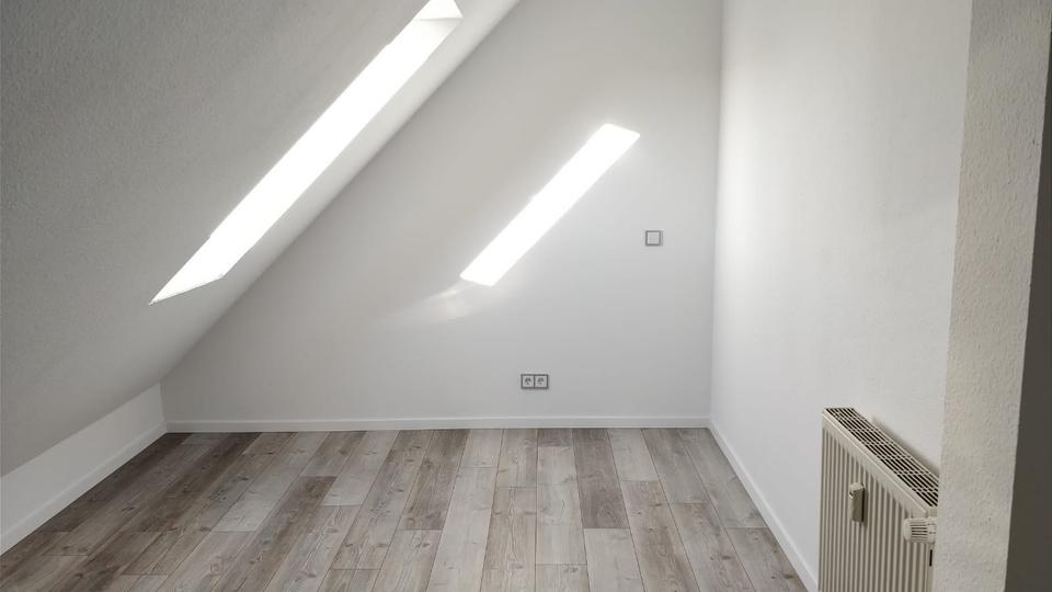 Dachgeschoßwohnung Pinneberg - 1 Zimmer, 35 m&sup2;, 620&euro; | Angebot:26701650