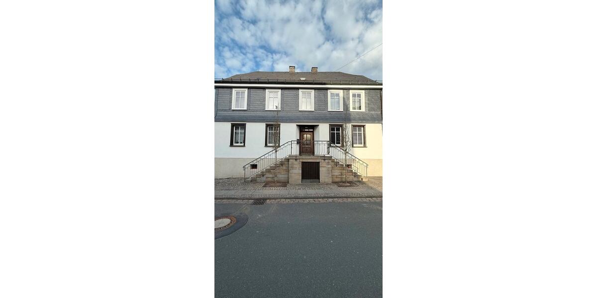 Dachgeschoßwohnung Schmallenberg - 3 Zimmer, 81 m&sup2;, 720&euro; | Angebot:26354375