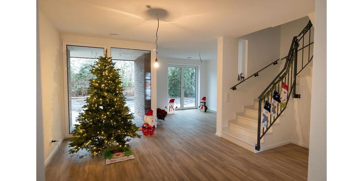 Reihenhaus Edewecht - 6 Zimmer, 122 m&sup2;, 1.710&euro; | Angebot:23857364