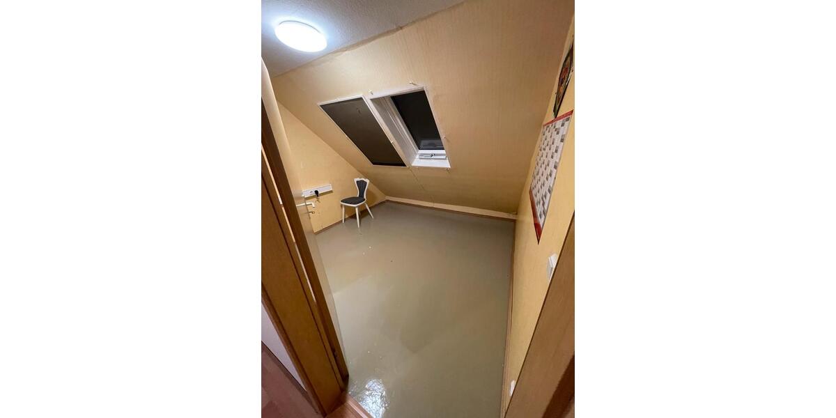 Etagenwohnung Duderstadt - 7 Zimmer, 140 m&sup2;, 1.160&euro; | Angebot:25902918