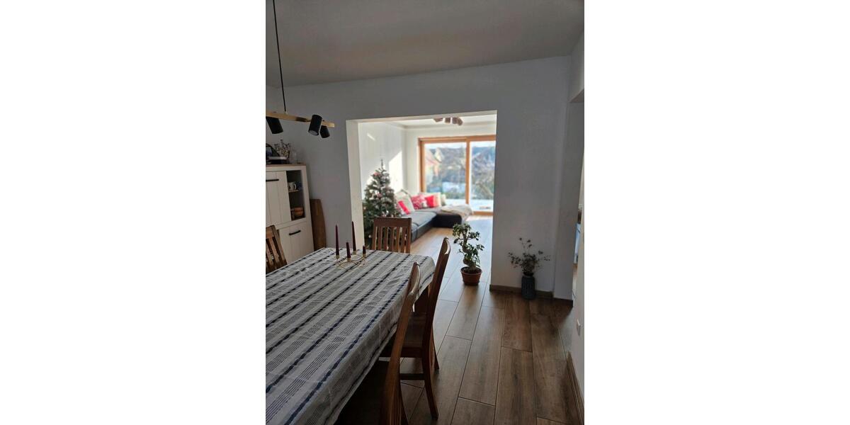 Wohnung zu vermieten 4 zimmer