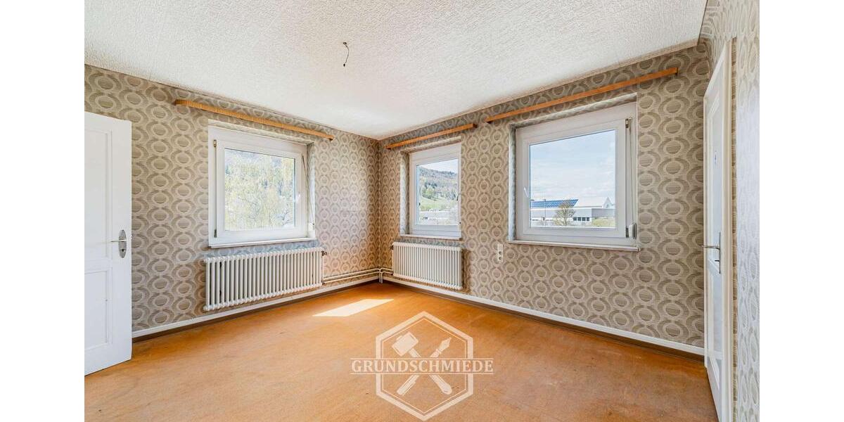 Dachgeschoßwohnung Albstadt - 4 Zimmer, 100 m&sup2;, 650&euro; | Angebot:26416214