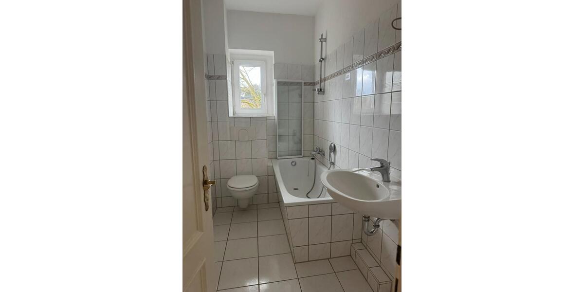 Etagenwohnung Lengenfeld - 3 Zimmer, 59 m&sup2;, 325&euro; | Angebot:25319771