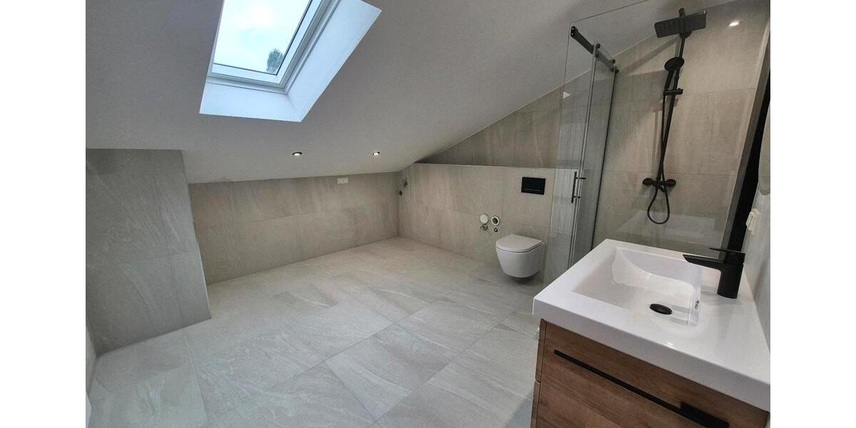 Dachgeschoßwohnung Sankt Ingbert - 1 Zimmer, 86 m&sup2;, 850&euro; | Angebot:26532843