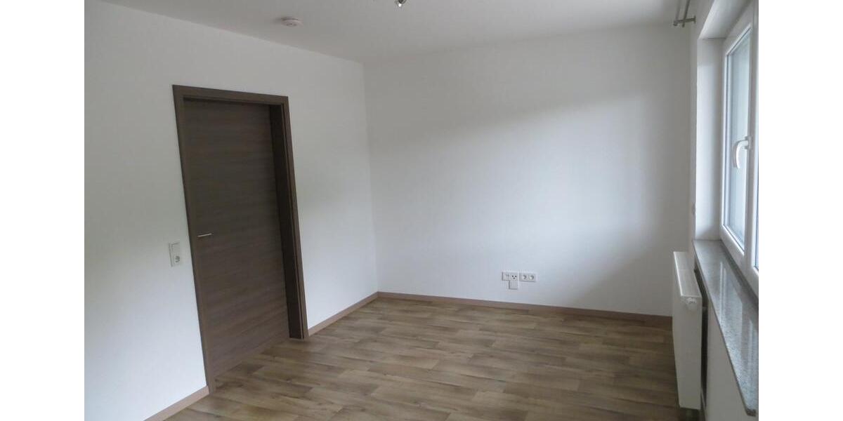 Erdgeschoßwohnung Wadern - 3 Zimmer, 85 m&sup2;, 680&euro; | Angebot:26522880
