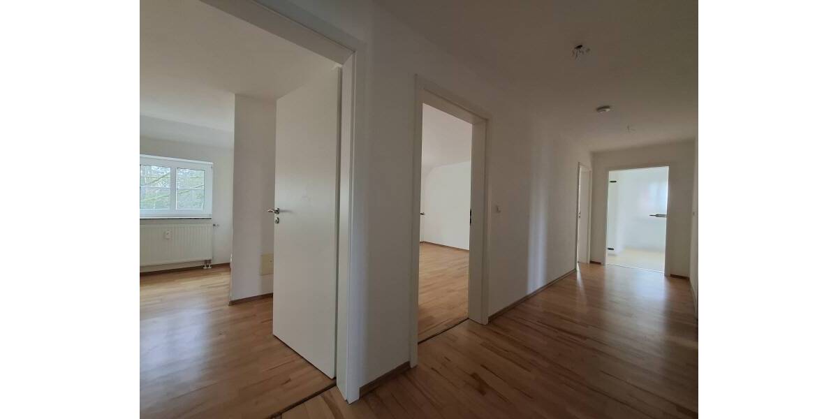 Etagenwohnung Minden Innenstadt - 3 Zimmer, 96 m&sup2;, 1.325&euro; | Angebot:26091967