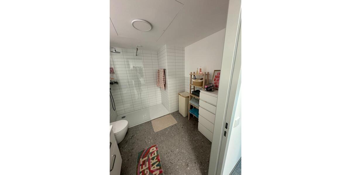 Etagenwohnung Berlin Mitte - 2.5 Zimmer, 80 m&sup2;, 2.100&euro; | Angebot:26645860