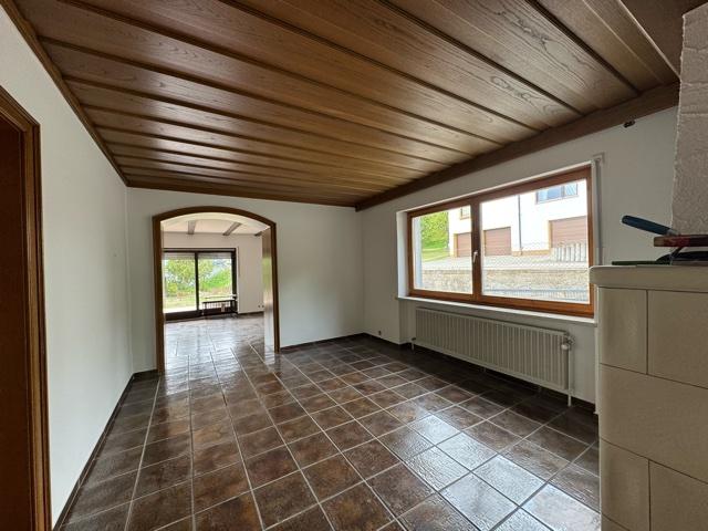 Erdgeschoßwohnung Deuerling - 3 Zimmer, 104 m&sup2;, 1.300&euro; | Angebot:26577853