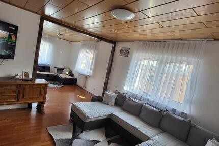 Helle 4-Zimmer-Wohnung mit Balkon – bezugsfrei ab Dezember 2025 4 zimmer