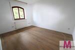 Weitläufiges Haus mit Garten