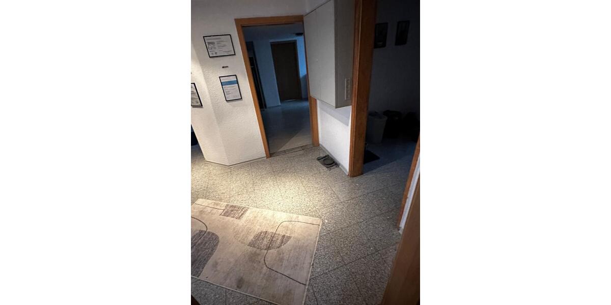 3-Zimmer-Wohnung mit Küche und Bad 3 zimmer