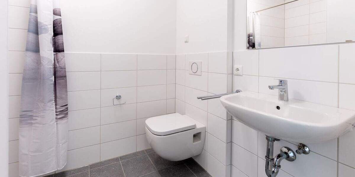 Möblierte Penthouse-Wohnung für Studenten, Schüler und Azubis! 1 zimmer