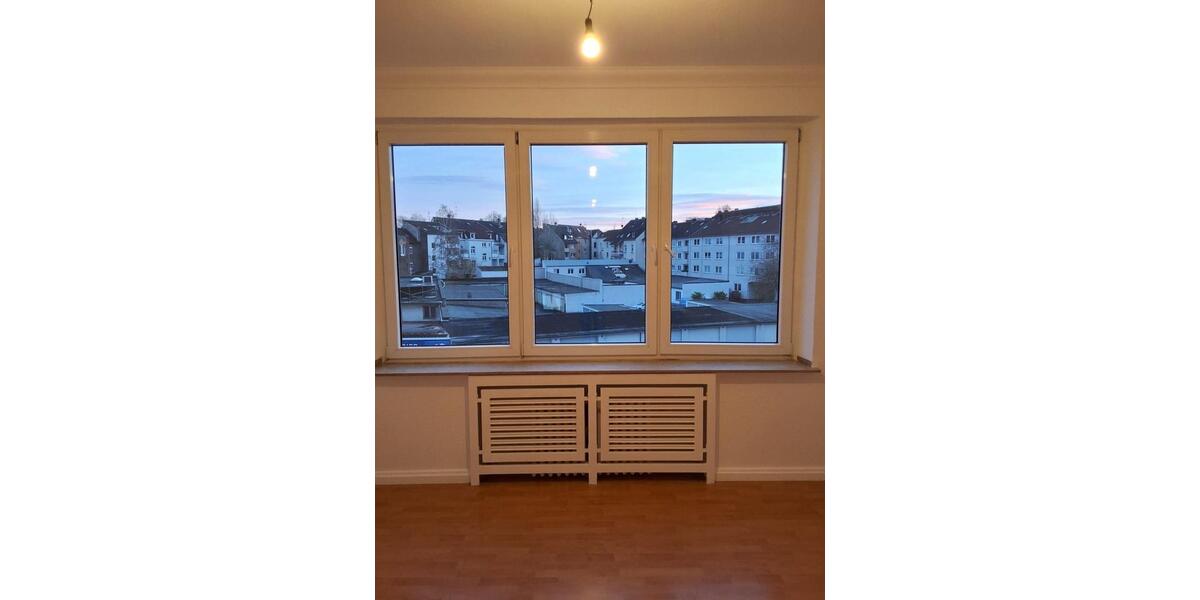 Etagenwohnung Duisburg Duisburg-Mitte - 5 Zimmer, 155 m&sup2;, 1.130&euro; | Angebot:23877166