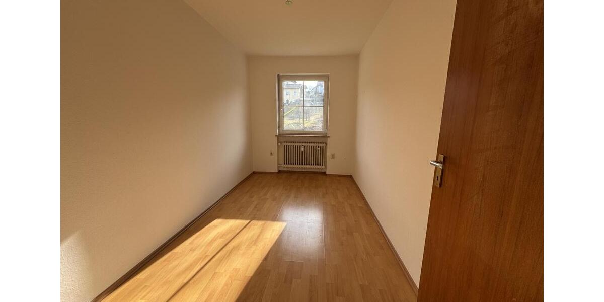Etagenwohnung Wurmannsquick - 3 Zimmer, 75 m&sup2;, 500&euro; | Angebot:26426399