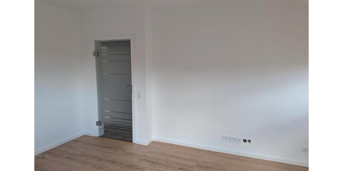 Dachgeschoßwohnung Gummersbach Berstig Süd - 3 Zimmer, 70 m&sup2;, 900&euro; | Angebot:26062545