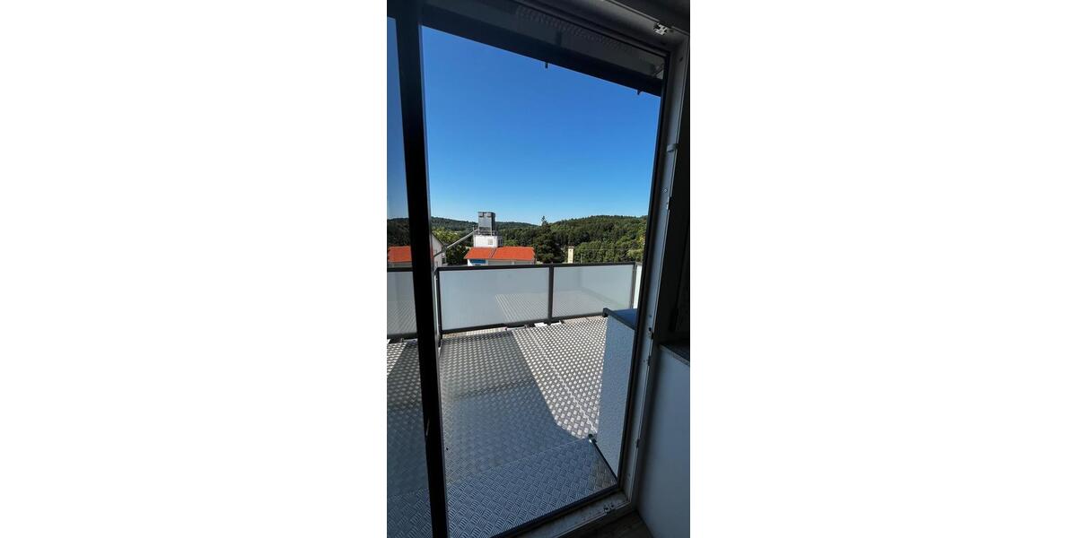 Dachgeschoßwohnung Ruderting - 2 Zimmer, 69 m&sup2;, 690&euro; | Angebot:26660082