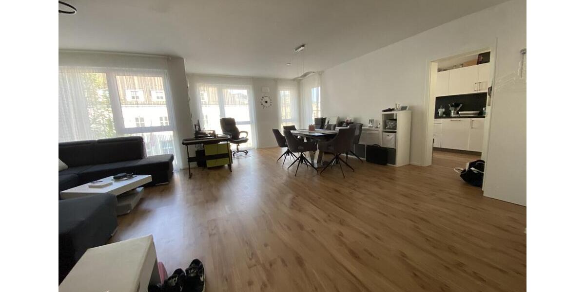 Etagenwohnung Nagold - 4 Zimmer, 121 m&sup2;, 1.375&euro; | Angebot:26455622