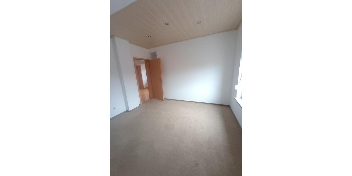 Maisonettenwohnung Freudenberg - 5 Zimmer, 120 m&sup2;, 700&euro; | Angebot:25018061