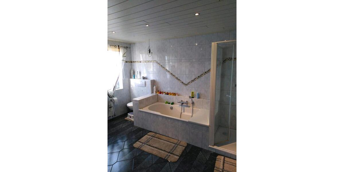 Doppelhaushälfte Ladelund - 4 Zimmer, 160 m&sup2;, 1.400&euro; | Angebot:26633461