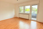 Erstbezug nach Sanierung. Gut gelegene 3,5 Zimmer Wohnung.