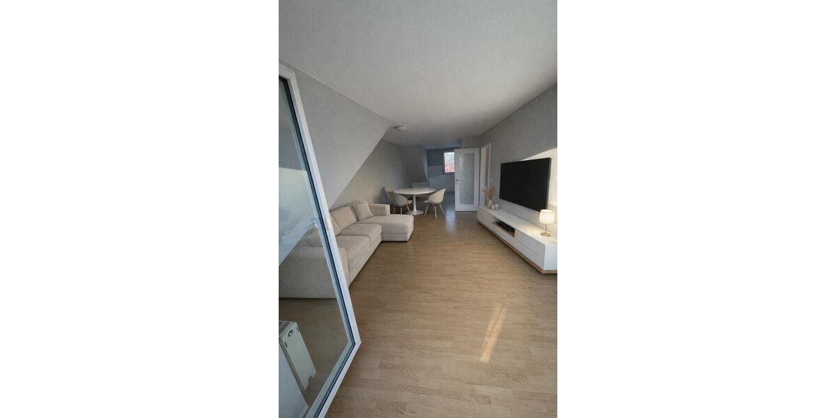 Dachgeschoßwohnung Köln Ehrenfeld - 2 Zimmer, 56 m&sup2;, 910&euro; | Angebot:25162098