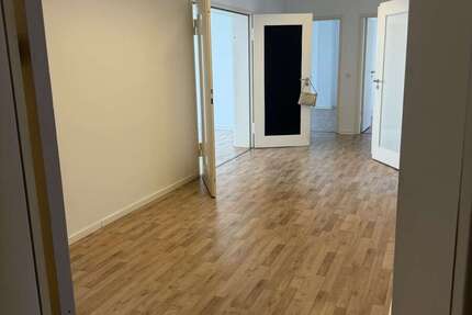 Wohnung zum Mieten in Mannheim 1.500 € 155 m² 4 zimmer