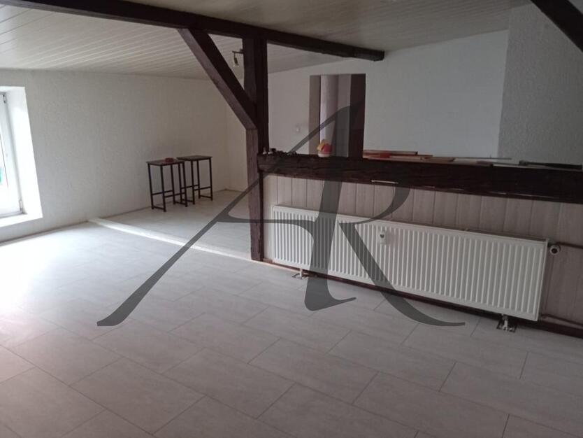 individuelle 2-Zimmer-Altbau-Wohnung im Zentrum
