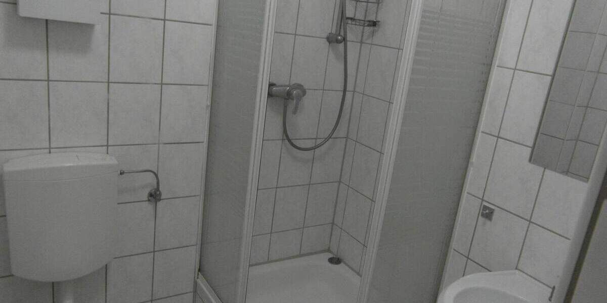 Etagenwohnung Bonn Endenich - 4 Zimmer, 90 m&sup2;, 1.350&euro; | Angebot:25938685