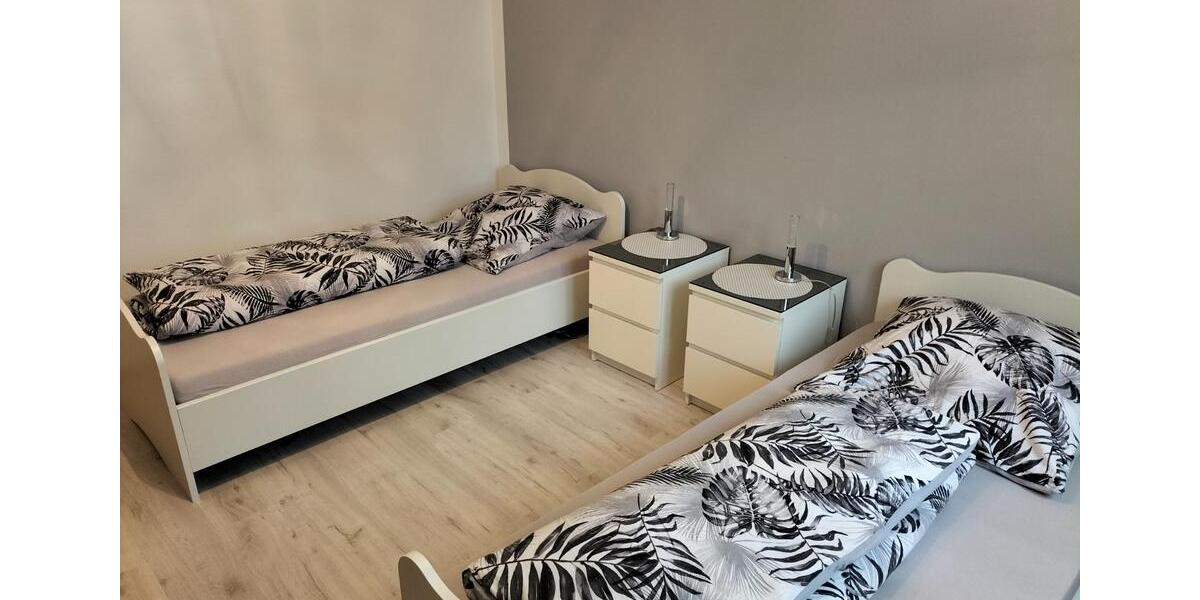 Wohnen auf Zeit Vaihingen an der Enz - 3 Zimmer, 90 m&sup2;, 9.999.999&euro; | Angebot:24423761