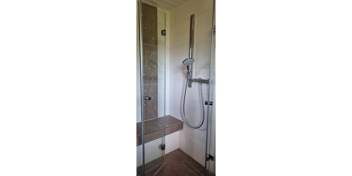 Terrassenwohnung Tettau - 3 Zimmer, 90 m&sup2;, 99&euro; | Angebot:26682602