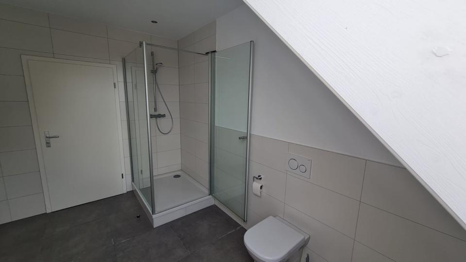 Dachgeschoßwohnung Laatzen - 2 Zimmer, 112 m&sup2;, 900&euro; | Angebot:25813815