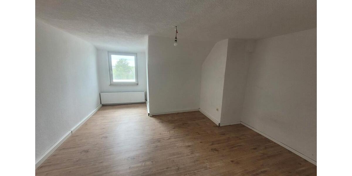 Dachgeschoßwohnung Beilrode - 4 Zimmer, 84 m&sup2;, 450&euro; | Angebot:26659870