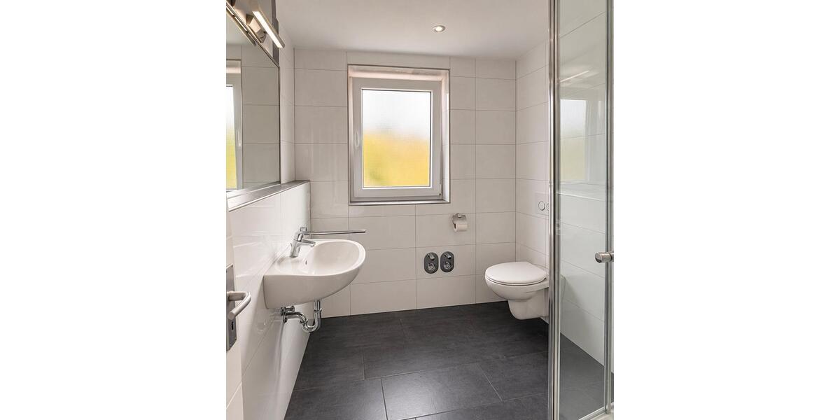 Dachgeschoßwohnung Neunkirchen - 3 Zimmer, 76 m&sup2;, 600&euro; | Angebot:27682931
